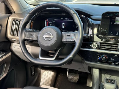2024 Nissan Pathfinder Platinum 4WD
