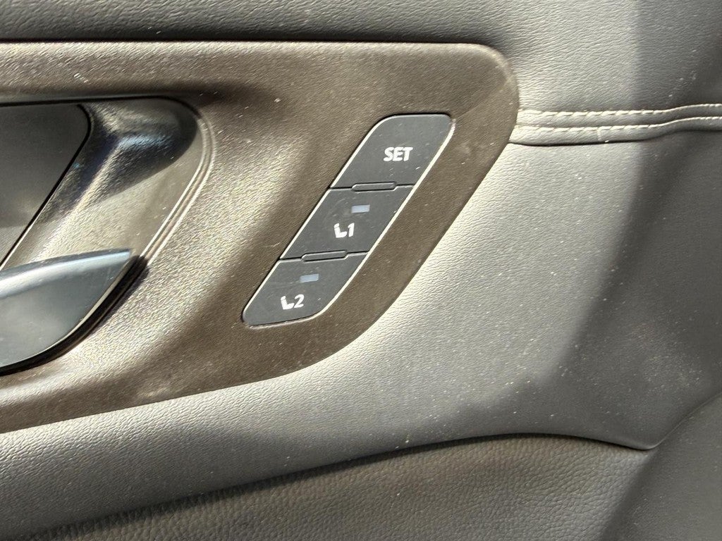 2024 Nissan Pathfinder Platinum 4WD