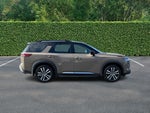 2024 Nissan Pathfinder Platinum 4WD