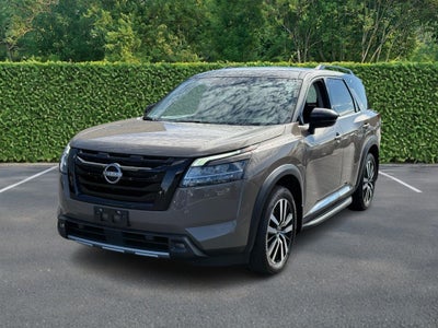 2024 Nissan Pathfinder Platinum 4WD