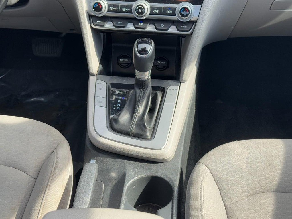 2020 Hyundai Elantra Value Edition IVT