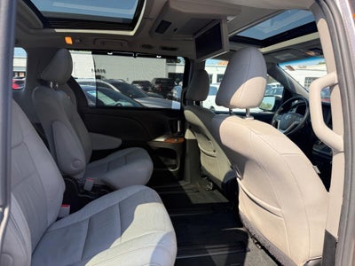 2017 Toyota Sienna Limited Premium AWD 7-Passenger (Natl)