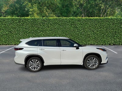 2024 Toyota Highlander Platinum AWD (Natl)