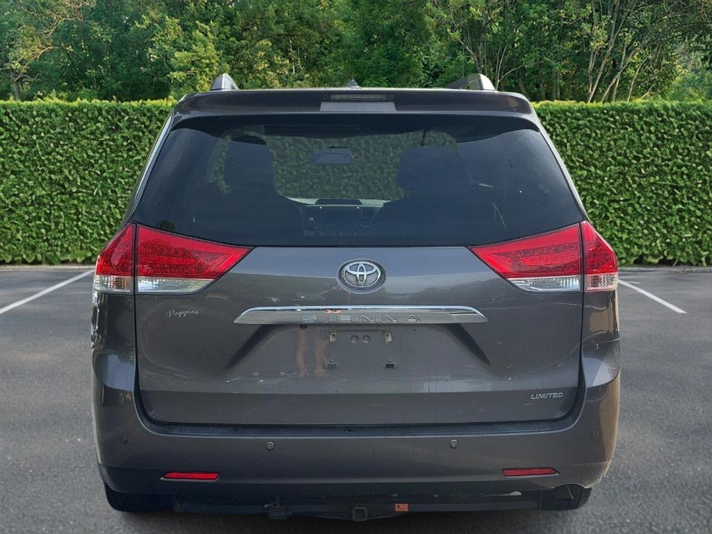 2011 Toyota Sienna 5dr 7-Pass Van V6 Ltd FWD (Natl)