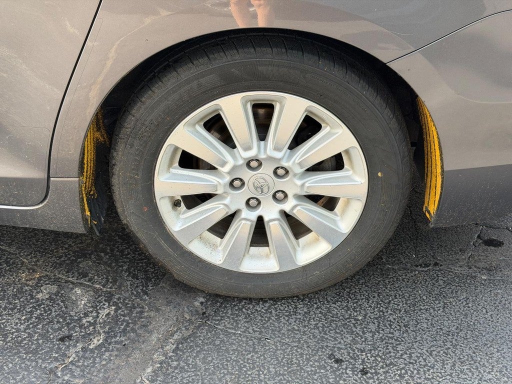 2011 Toyota Sienna 5dr 7-Pass Van V6 Ltd FWD (Natl)