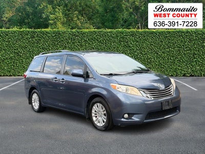 2017 Toyota Sienna Limited FWD 7-Passenger (Natl)