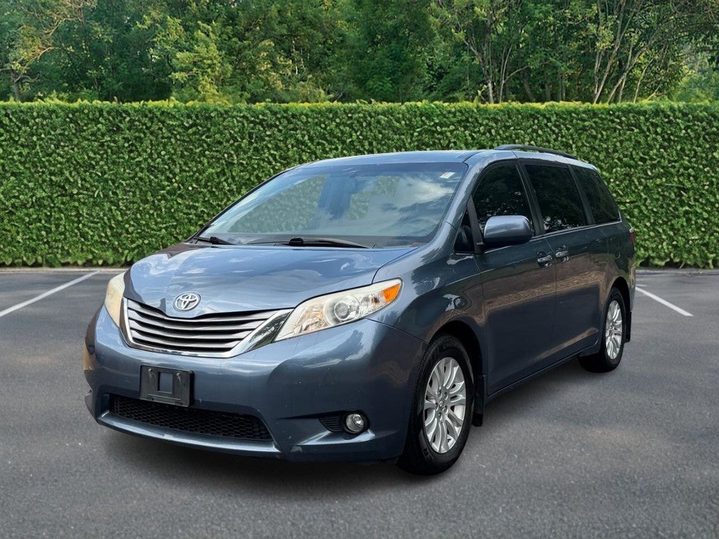 2017 Toyota Sienna Limited FWD 7-Passenger (Natl)