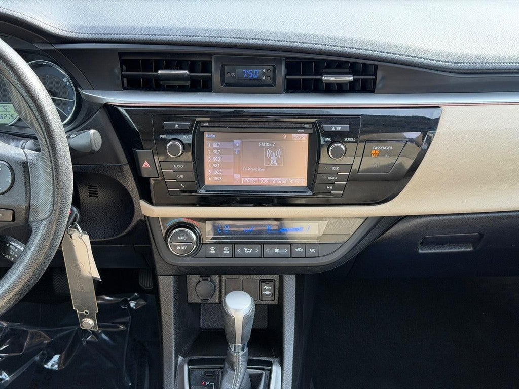2015 Toyota Corolla 4dr Sdn CVT LE (Natl)
