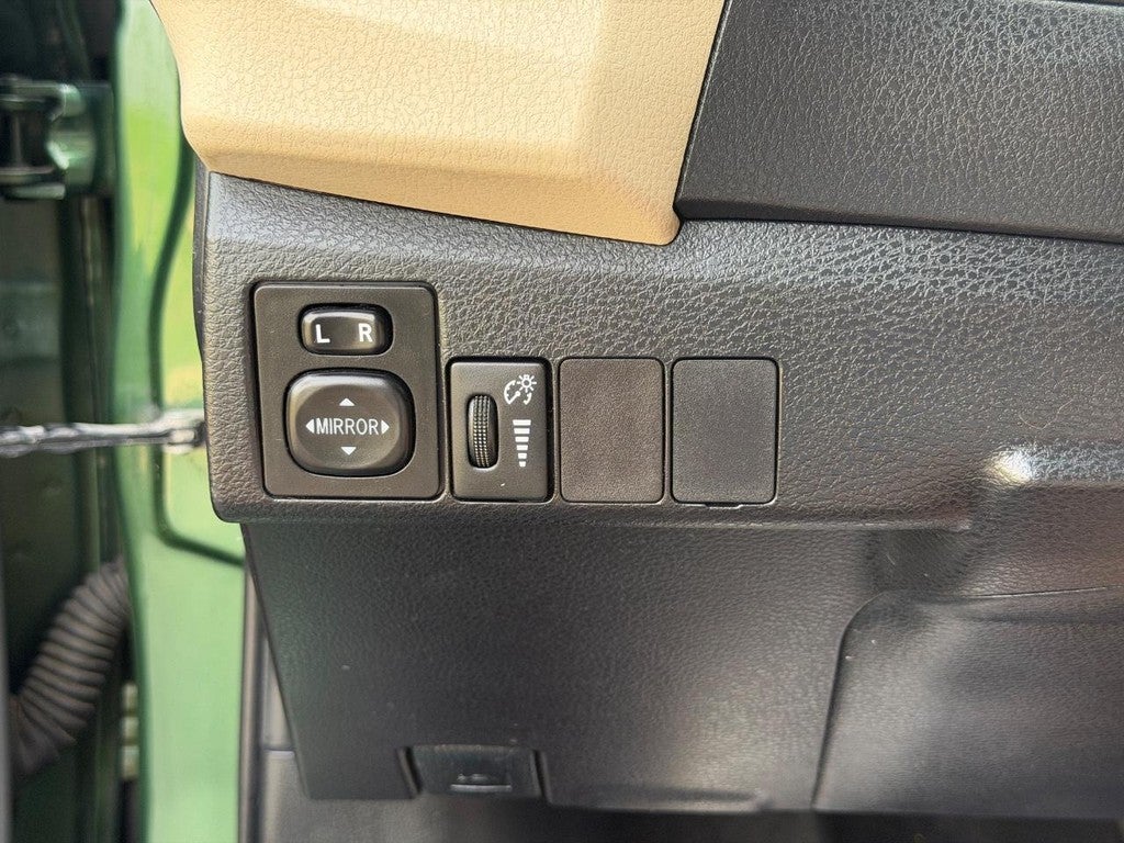 2015 Toyota Corolla 4dr Sdn CVT LE (Natl)