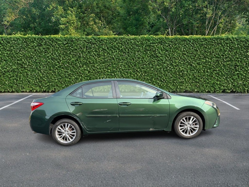 2015 Toyota Corolla 4dr Sdn CVT LE (Natl)