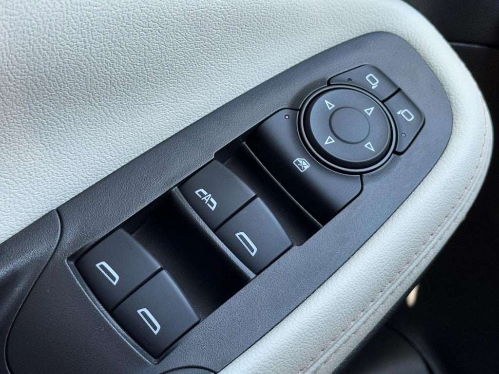 2024 Buick Encore GX FWD 4dr Avenir