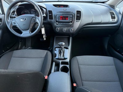 2017 Kia Forte5 LX Auto