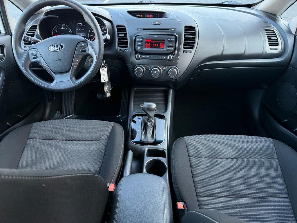 2017 Kia Forte5 LX Auto