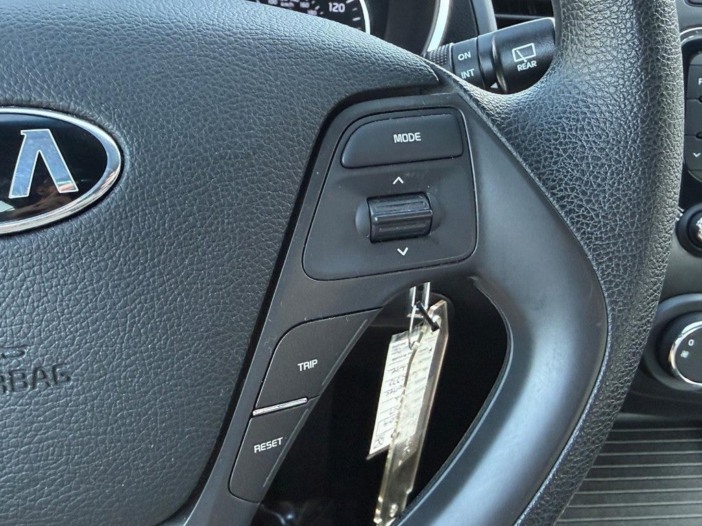 2017 Kia Forte5 LX Auto
