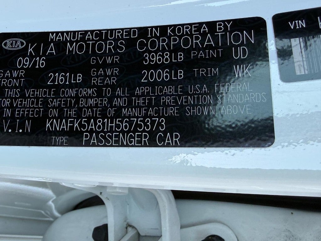 2017 Kia Forte5 LX Auto