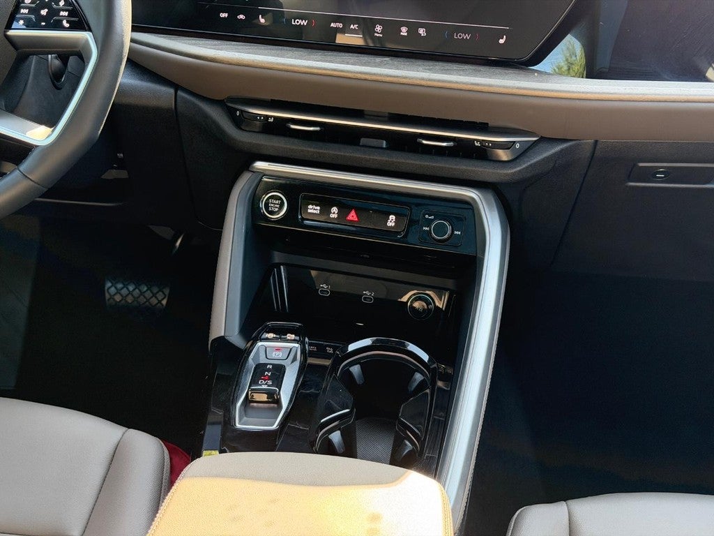 2025 Audi Q5 Premium 2.0 TFSI quattro