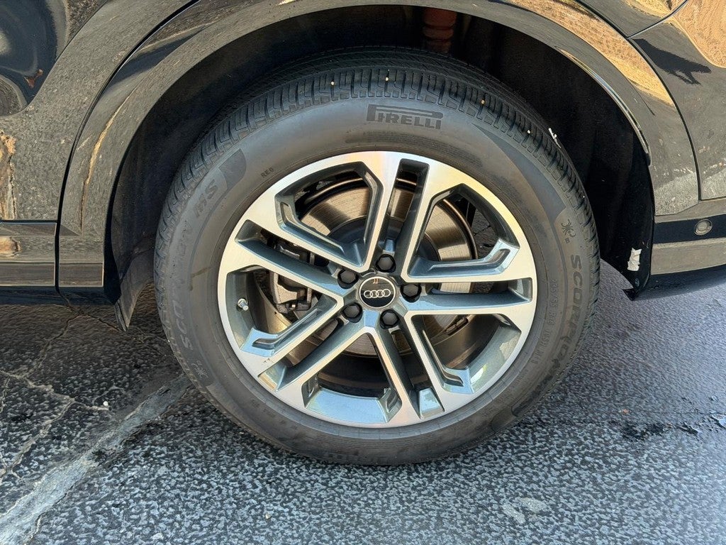 2025 Audi Q5 Premium 2.0 TFSI quattro