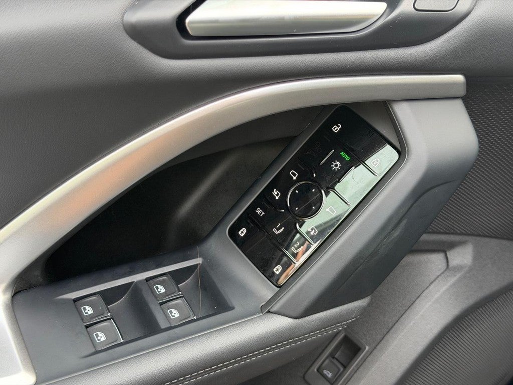 2025 Audi Q5 Premium 2.0 TFSI quattro