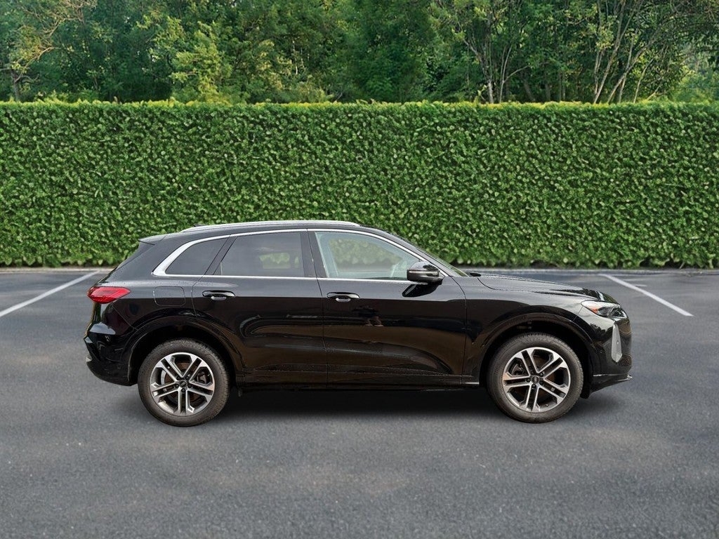 2025 Audi Q5 Premium 2.0 TFSI quattro