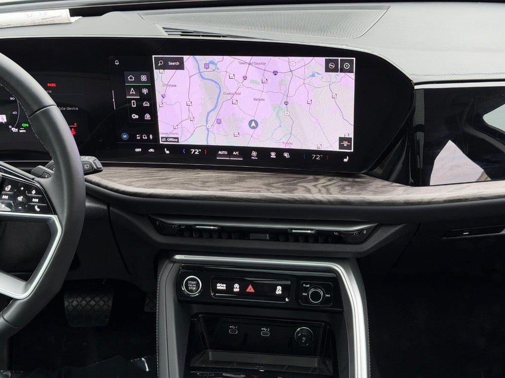 2025 Audi Q5 Premium 2.0 TFSI quattro