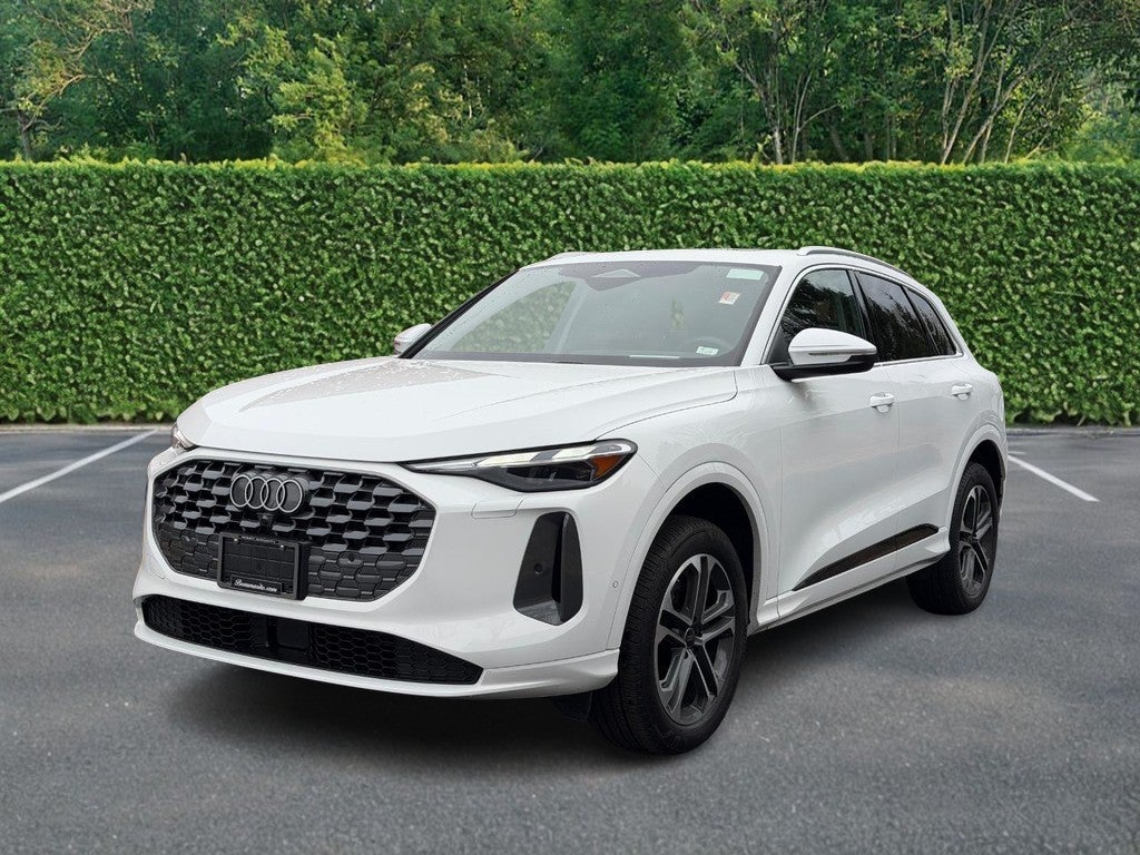 2025 Audi Q5 Premium 2.0 TFSI quattro