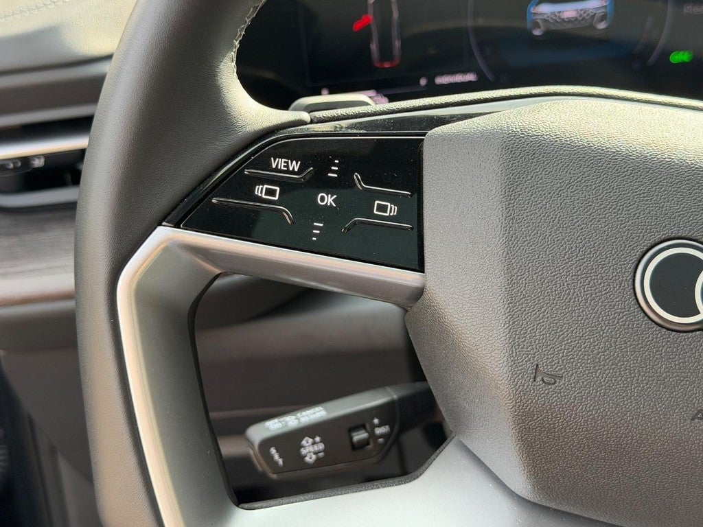 2025 Audi Q5 Premium 2.0 TFSI quattro