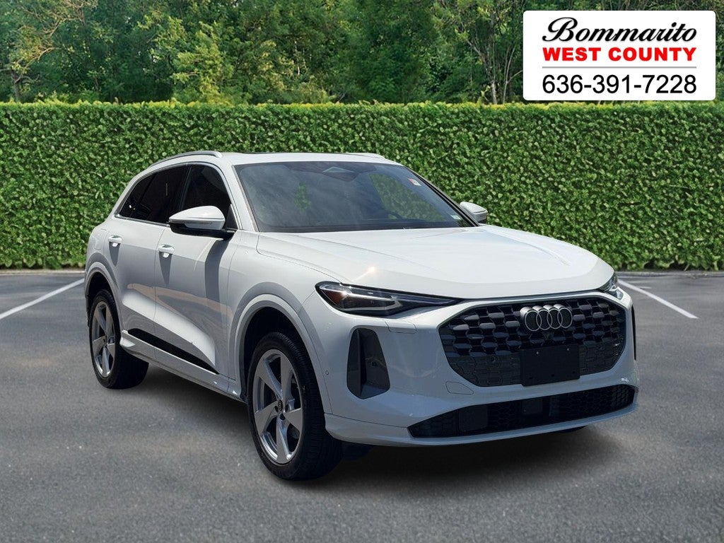2025 Audi Q5 40 Premium Plus's photo