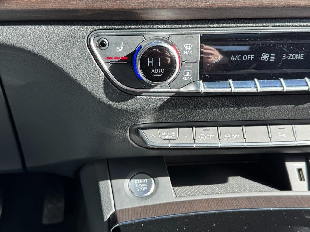 2025 Audi Q5 Premium 40 TFSI quattro