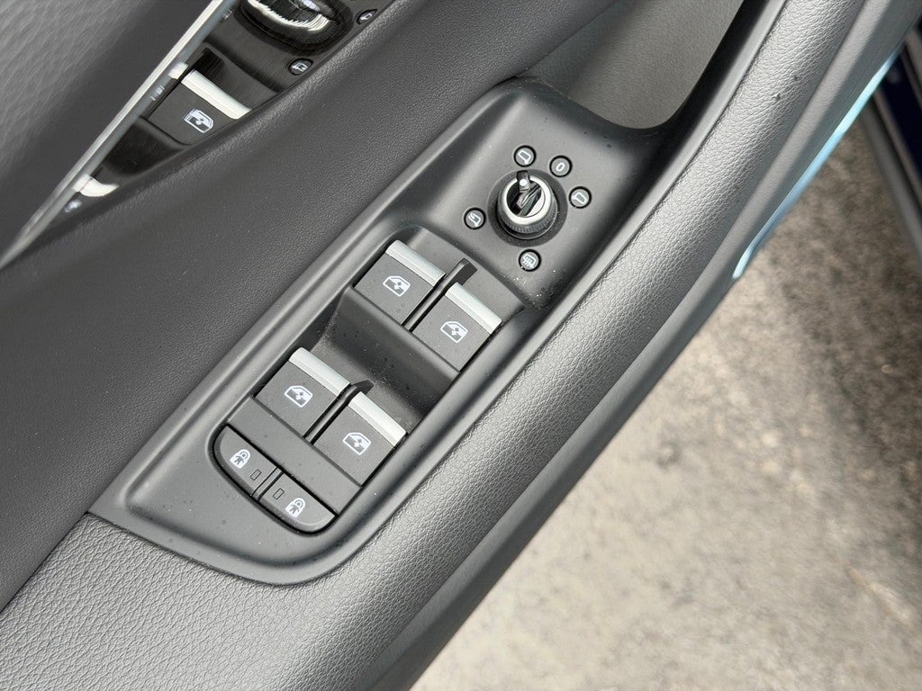 2025 Audi Q7 Premium 45 TFSI quattro