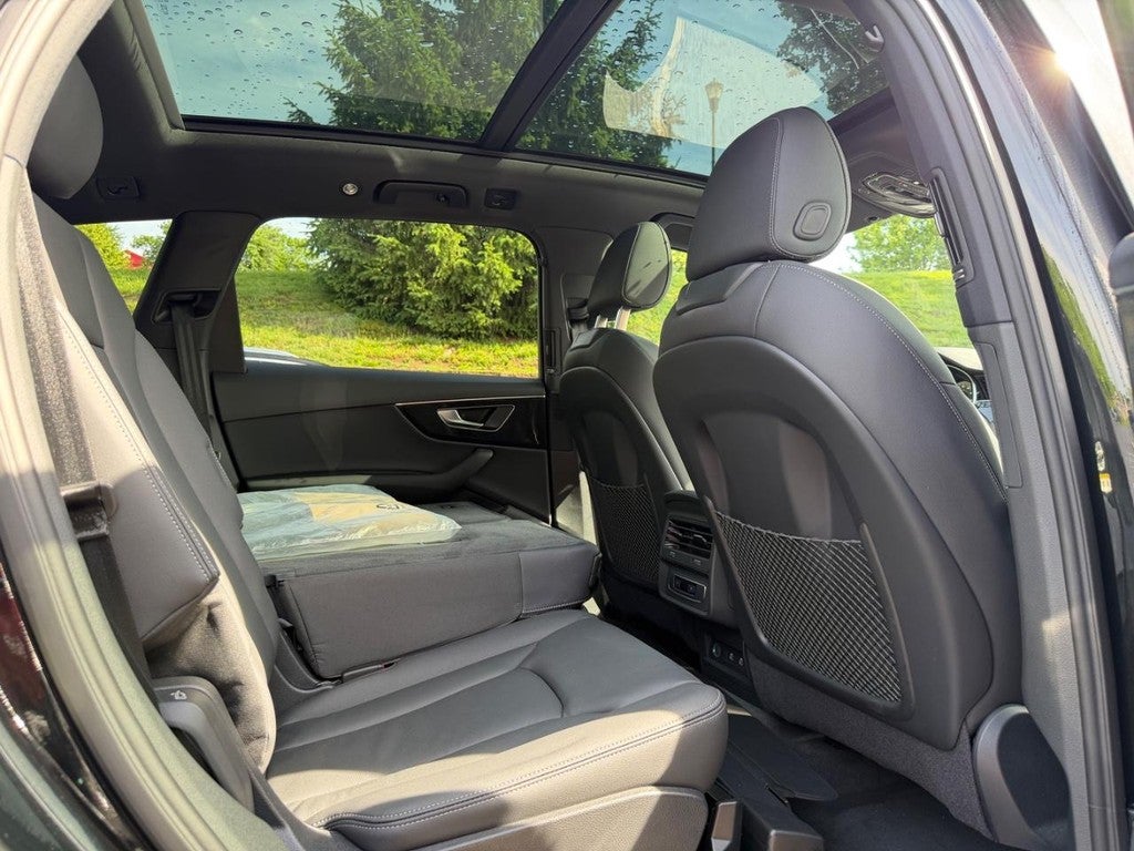 2025 Audi Q7 Premium 45 TFSI quattro