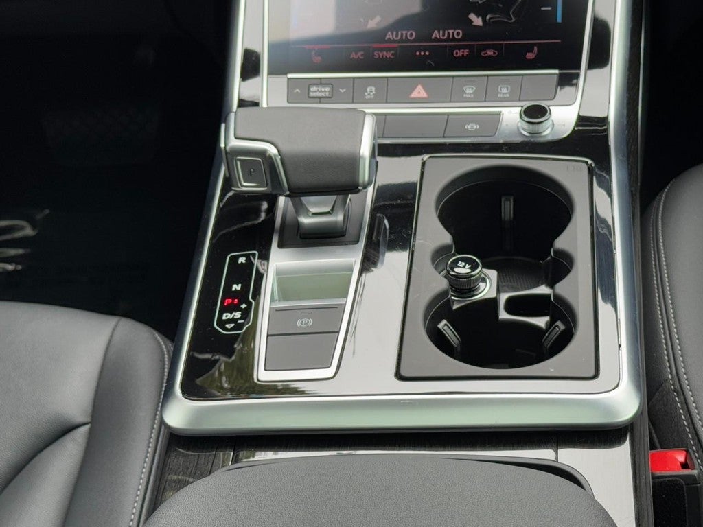 2025 Audi Q7 Premium 45 TFSI quattro
