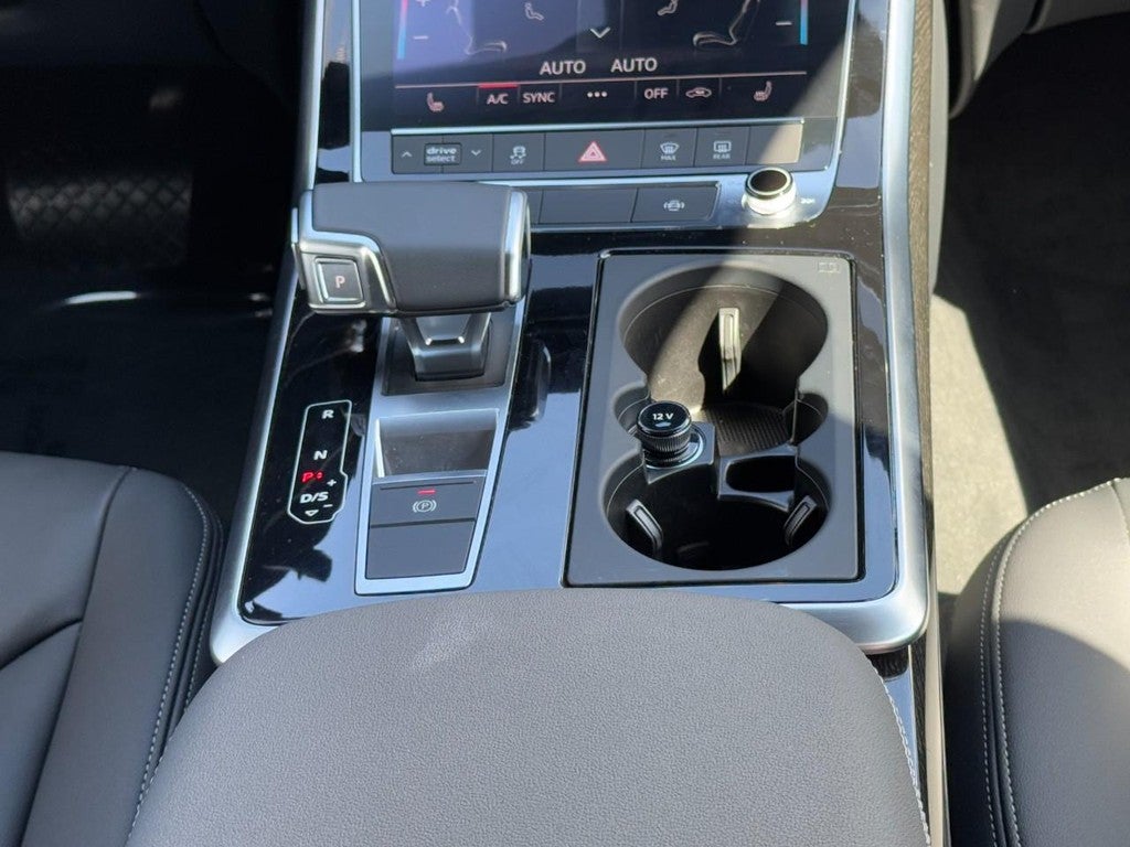2025 Audi Q7 Premium 55 TFSI quattro