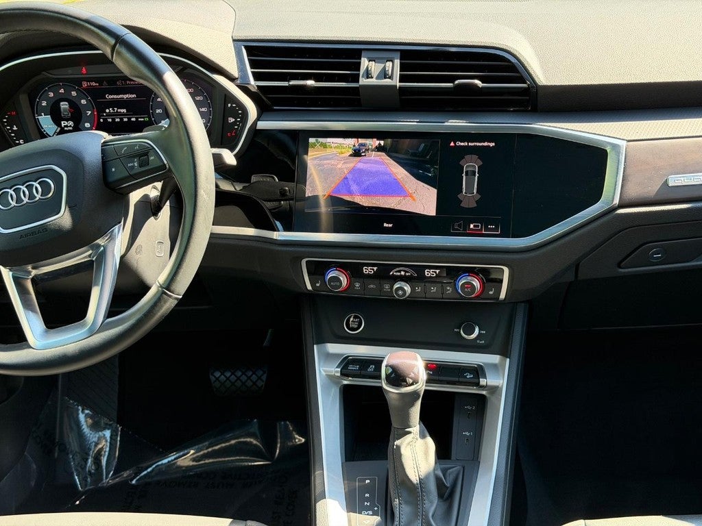 2023 Audi Q3 S line Premium 45 TFSI quattro