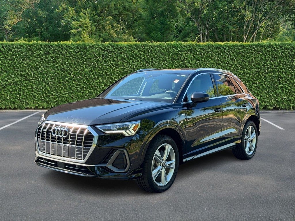 2023 Audi Q3 S line Premium 45 TFSI quattro