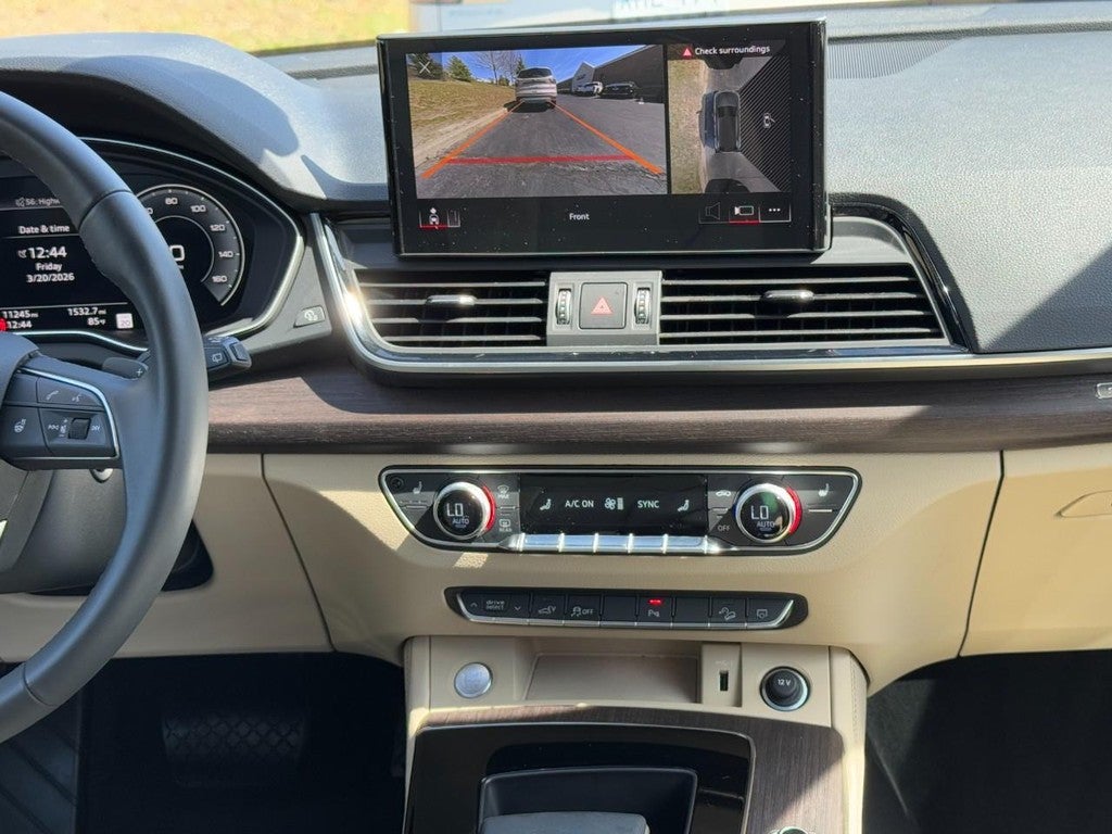 2025 Audi Q5 S line Premium Plus 55 TFSI e quattro