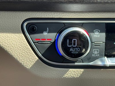 2025 Audi Q5 S line Premium Plus 55 TFSI e quattro