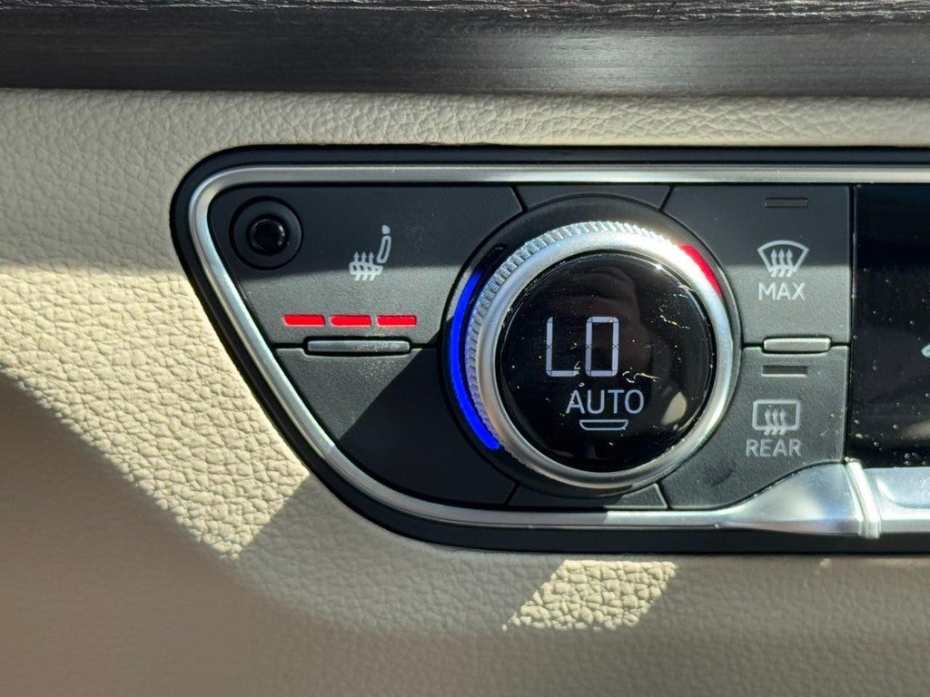 2025 Audi Q5 S line Premium Plus 55 TFSI e quattro