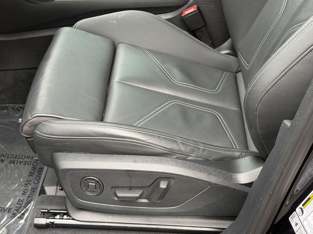 2023 Audi Q3 S line Premium Plus 45 TFSI quattro