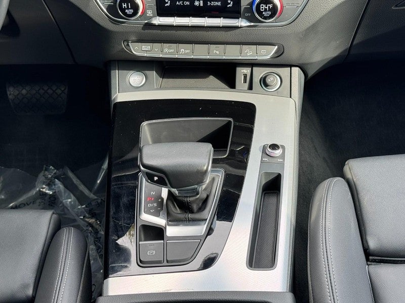 2025 Audi Q5 S line Premium 45 TFSI quattro