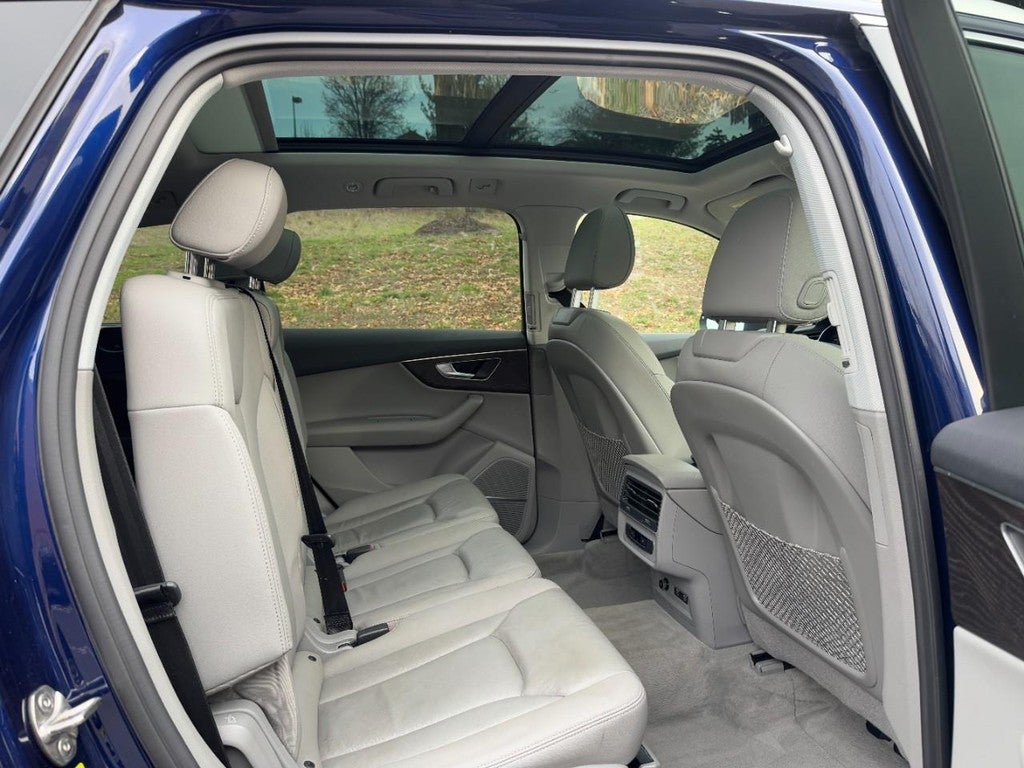 2021 Audi Q7 Premium Plus 55 TFSI quattro