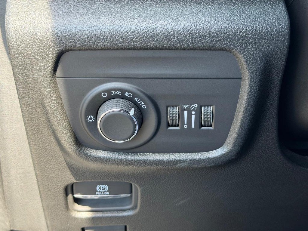 2024 Jeep Grand Cherokee L Altitude X 4x4