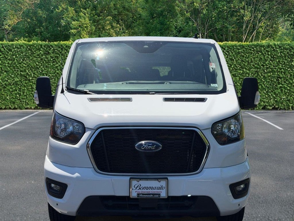 2024 Ford Transit Passenger Wagon T-350 148" Low Roof XLT RWD