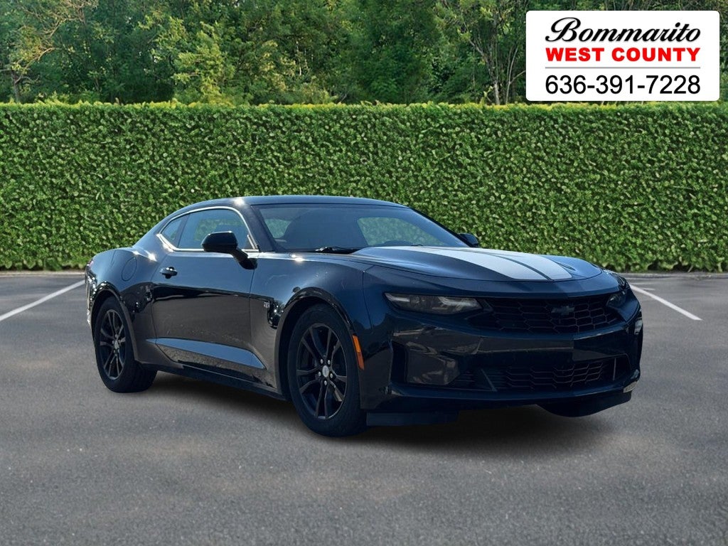 2021 Chevrolet Camaro 2dr Cpe 1LT