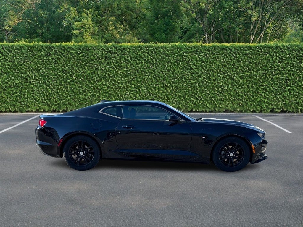 2021 Chevrolet Camaro 2dr Cpe 1LT