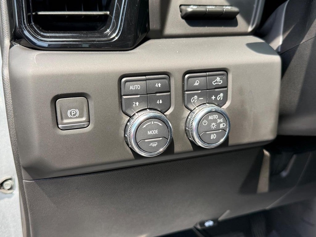 2024 GMC Sierra 3500HD 4WD Crew Cab 159" AT4