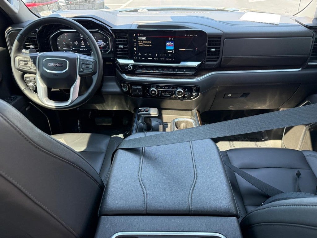 2025 GMC Sierra 1500 4WD Crew Cab 147" Elevation w/3SB