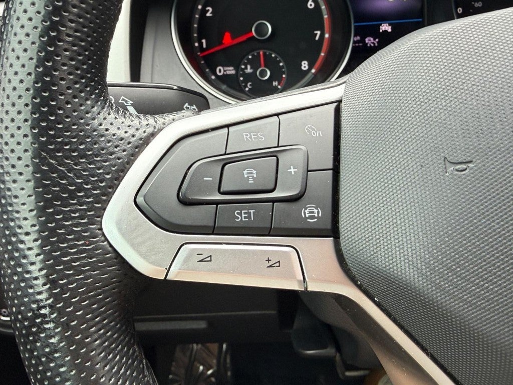 2021 Volkswagen Atlas Cross Sport 3.6L V6 SE w/Technology R-Line FWD