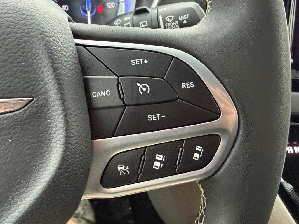 2024 Chrysler Pacifica Touring L FWD