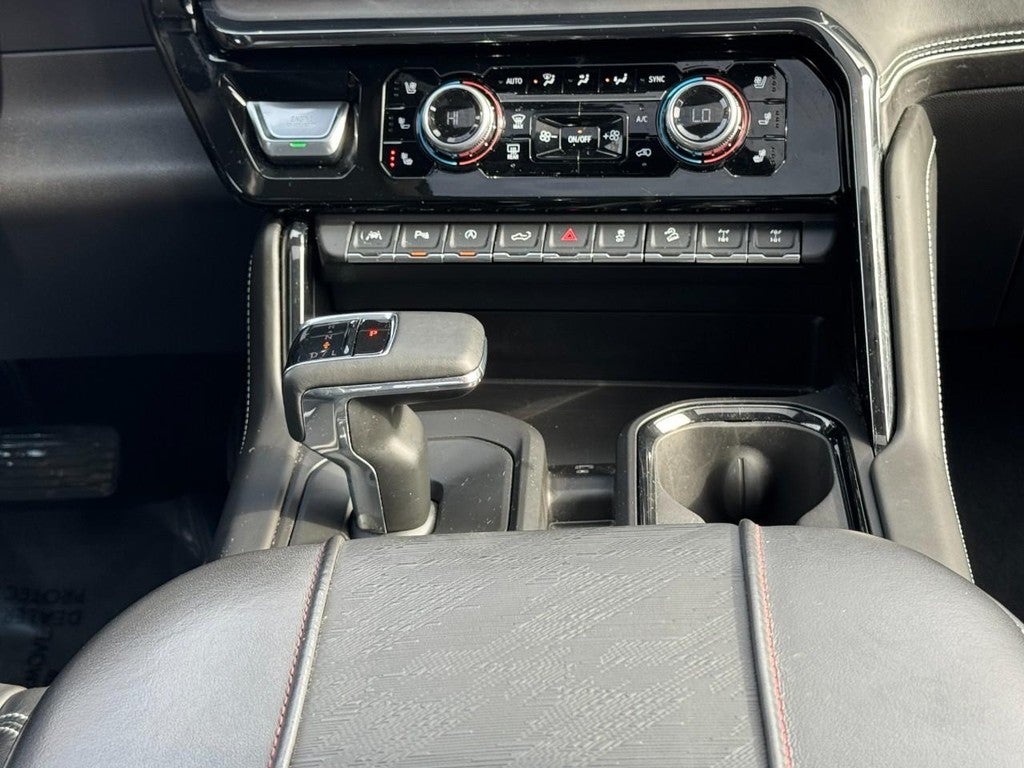 2023 GMC Sierra 1500 4WD Crew Cab 147" AT4X