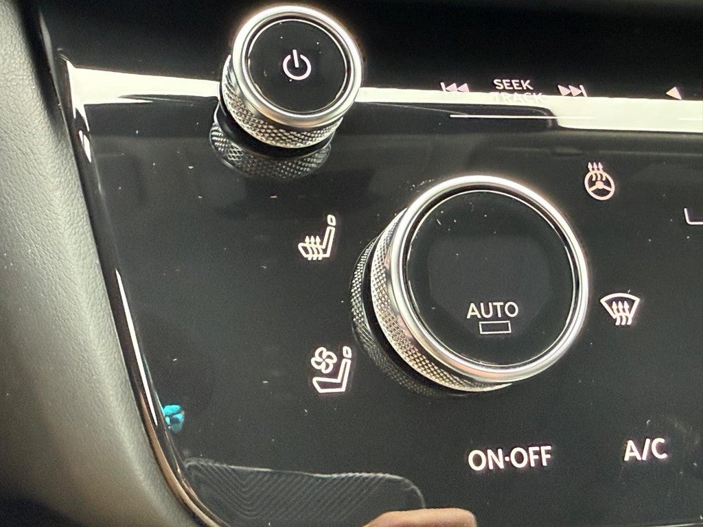 2027 INFINITI QX60 LUXE FWD